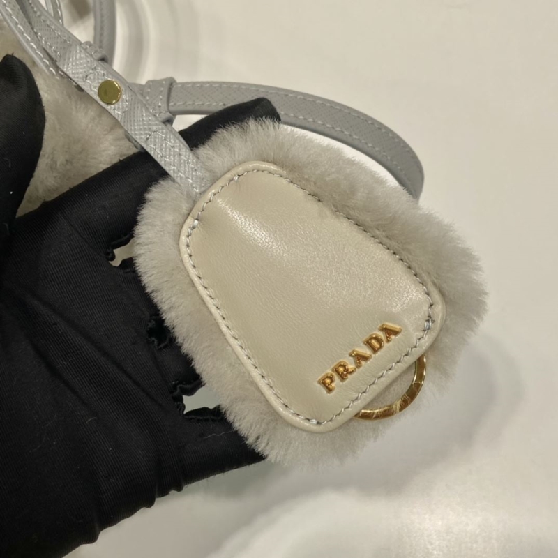 Pra*a tote bags